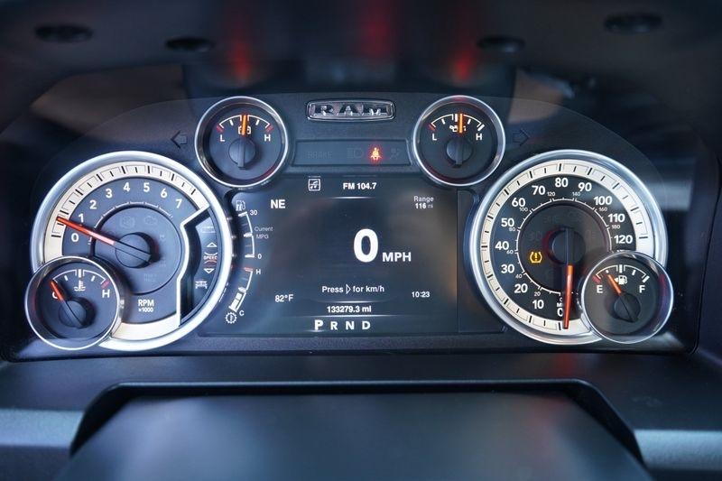 RAM 1500 4WD Crew Cab 140.5" Big Horn 2016