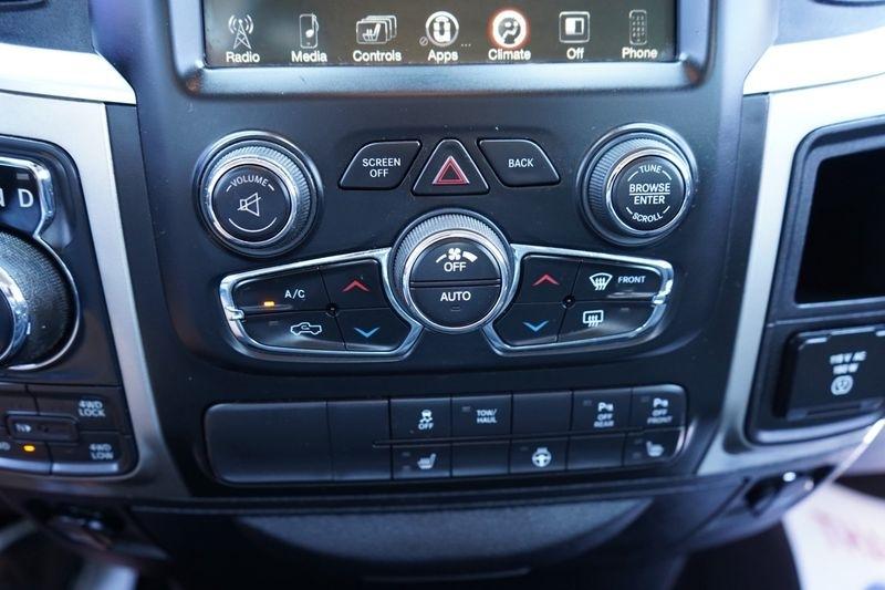 RAM 1500 4WD Crew Cab 140.5" Big Horn 2016