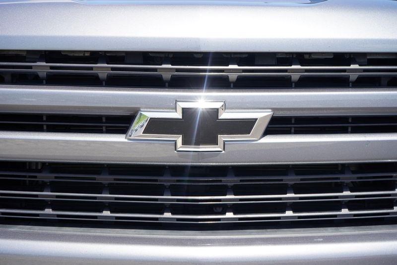 Chevrolet Silverado 1500 4WD Double Cab 147" RST 2021