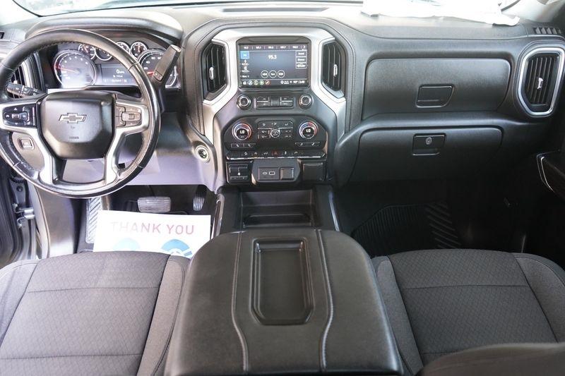 Chevrolet Silverado 1500 4WD Double Cab 147" RST 2021
