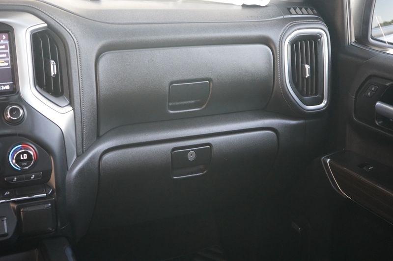 Chevrolet Silverado 1500 4WD Double Cab 147" RST 2021