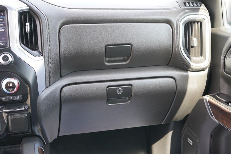 GMC Sierra 1500 4WD Crew Cab 147" SLT 2019