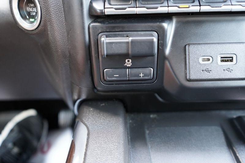 GMC Sierra 1500 4WD Crew Cab 147" SLT 2019