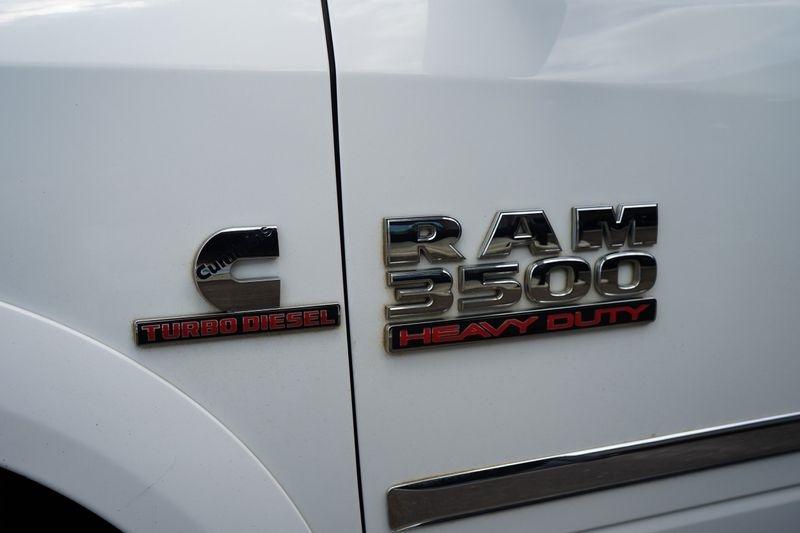 RAM 3500 4WD Crew Cab 169" Laramie 2016