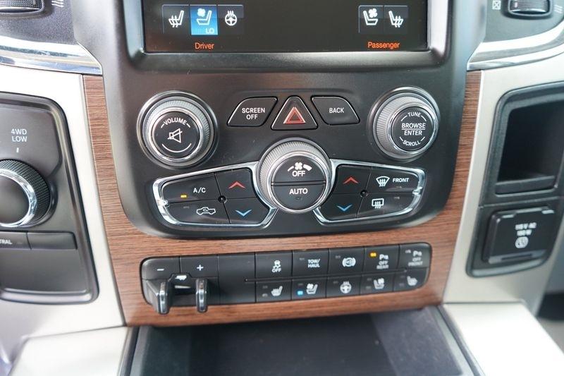 RAM 3500 4WD Crew Cab 169" Laramie 2016