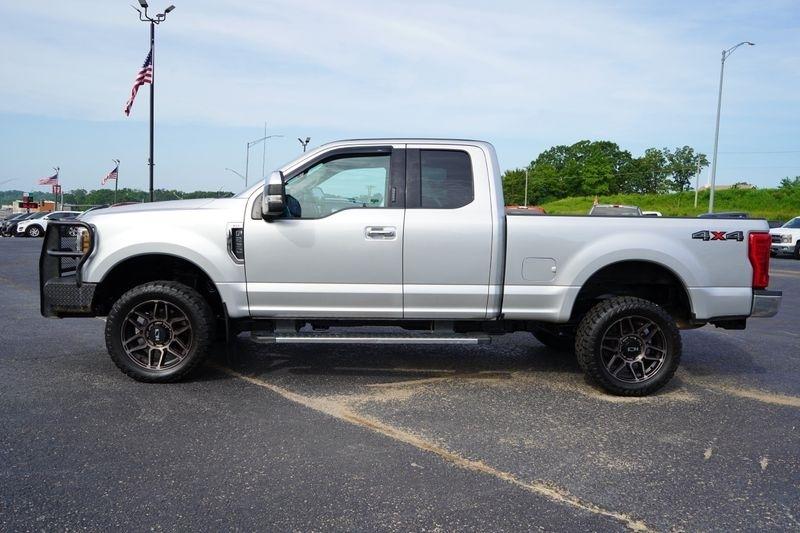 Ford Super Duty F-250 SRW Lariat 4WD SuperCab 8' Box 2018