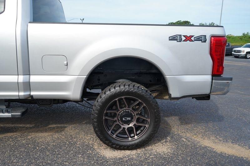 Ford Super Duty F-250 SRW Lariat 4WD SuperCab 8' Box 2018