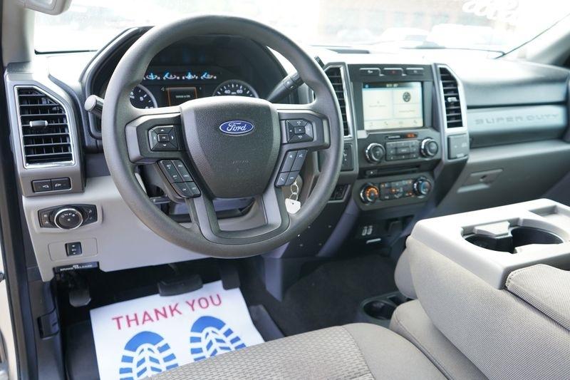 Ford Super Duty F-250 SRW Lariat 4WD SuperCab 8' Box 2018