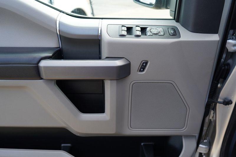 Ford Super Duty F-250 SRW Lariat 4WD SuperCab 8' Box 2018