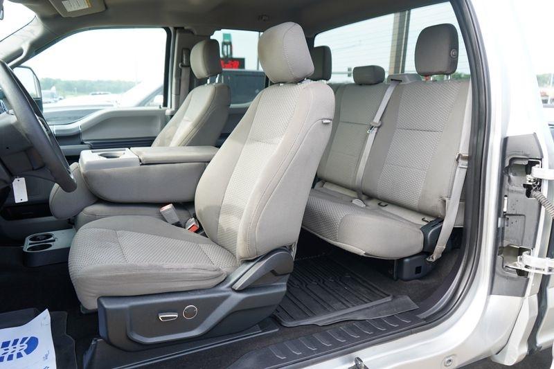 Ford Super Duty F-250 SRW Lariat 4WD SuperCab 8' Box 2018