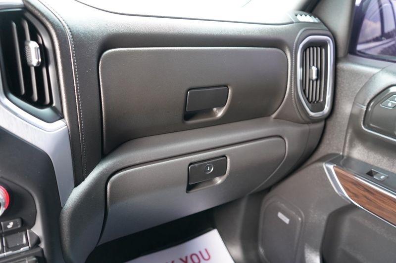 GMC Sierra 1500 4WD Crew Cab 147" SLT 2020