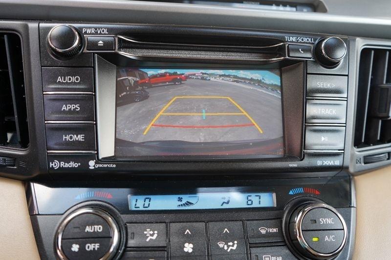 Toyota RAV4 XLE AWD (Natl) 2017
