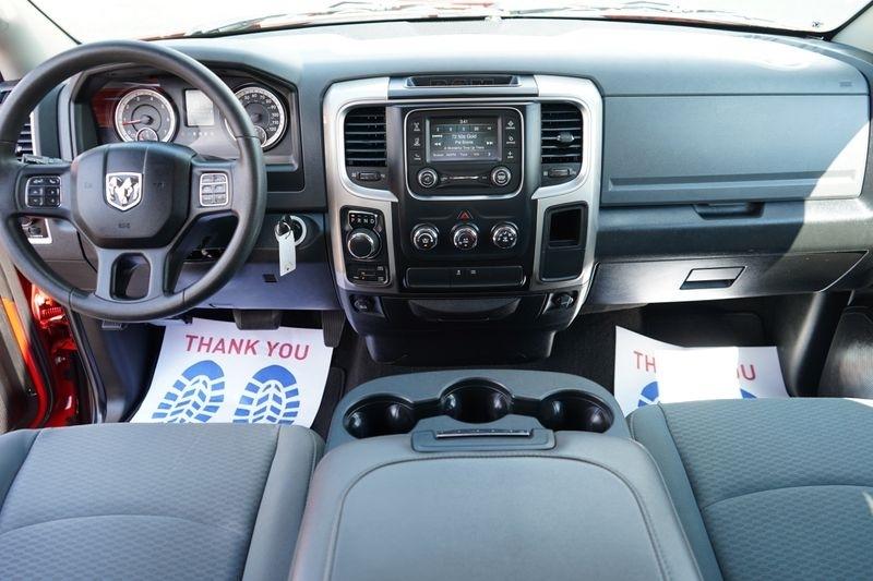 RAM 1500 SLT 4x4 Quad Cab 6'4" Box 2017