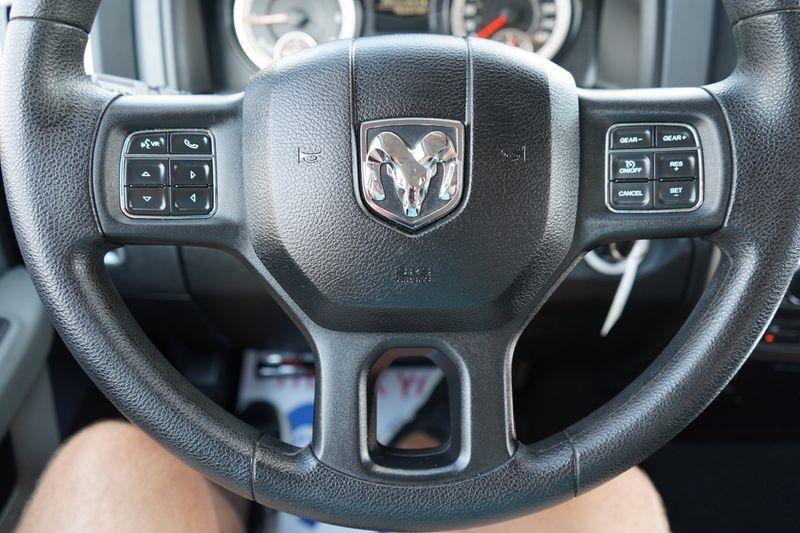 RAM 1500 SLT 4x4 Quad Cab 6'4" Box 2017