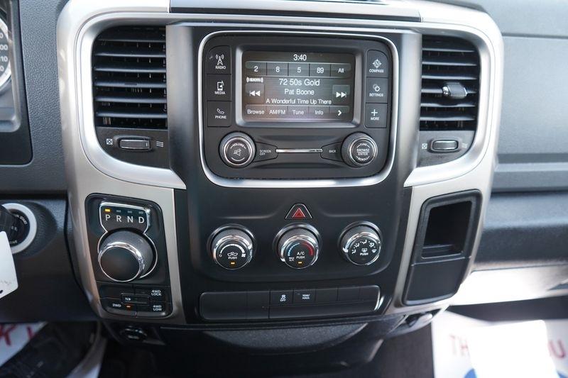 RAM 1500 SLT 4x4 Quad Cab 6'4" Box 2017