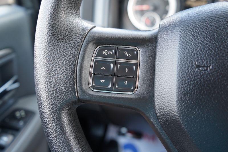 RAM 1500 SLT 4x4 Quad Cab 6'4" Box 2017