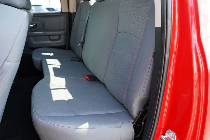 RAM 1500 SLT 4x4 Quad Cab 6'4" Box 2017