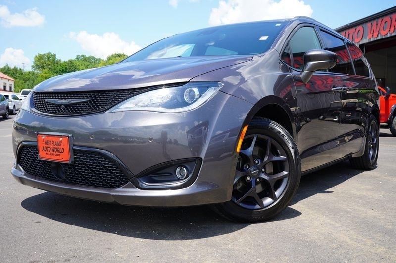 2019 Chrysler Pacifica Touring L Plus FWD
