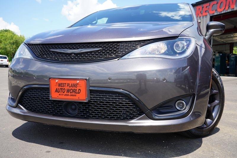 Chrysler Pacifica Touring L Plus FWD 2019