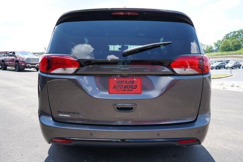 Chrysler Pacifica Touring L Plus FWD 2019