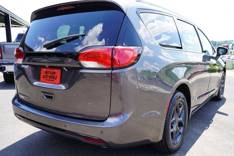 Chrysler Pacifica Touring L Plus FWD 2019