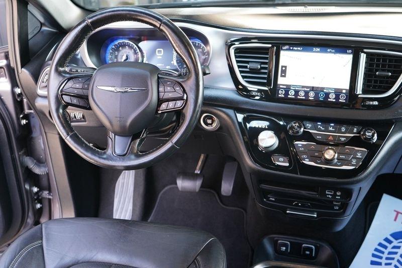 Chrysler Pacifica Touring L Plus FWD 2019