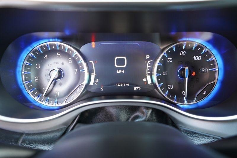 Chrysler Pacifica Touring L Plus FWD 2019
