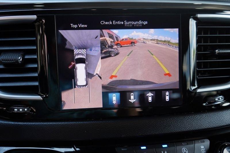 Chrysler Pacifica Touring L Plus FWD 2019