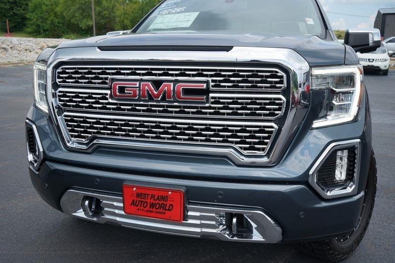 GMC Sierra 1500 4WD Crew Cab 147" Denali 2021