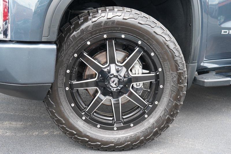 GMC Sierra 1500 4WD Crew Cab 147" Denali 2021