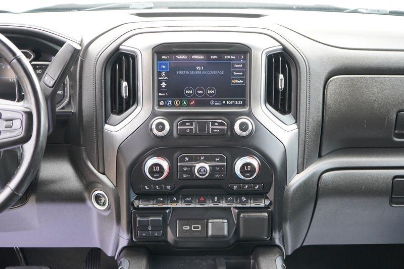 GMC Sierra 1500 4WD Crew Cab 147" Denali 2021