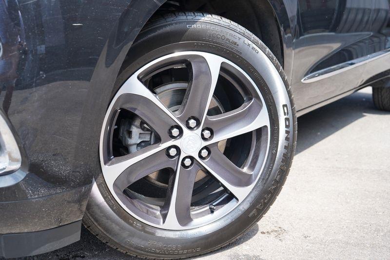 Buick Enclave FWD 4dr Essence 2021