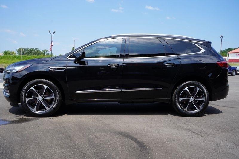 Buick Enclave FWD 4dr Essence 2021