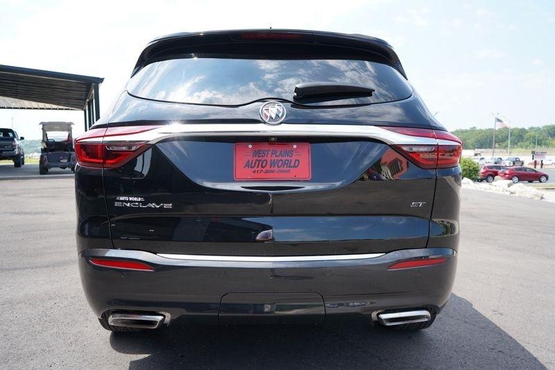 Buick Enclave FWD 4dr Essence 2021