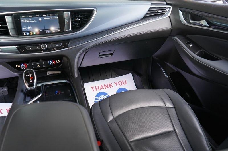 Buick Enclave FWD 4dr Essence 2021