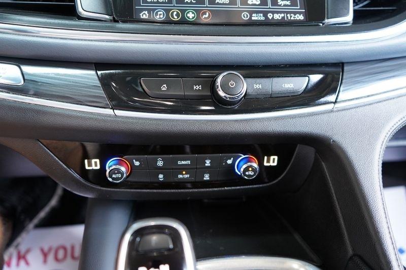 Buick Enclave FWD 4dr Essence 2021