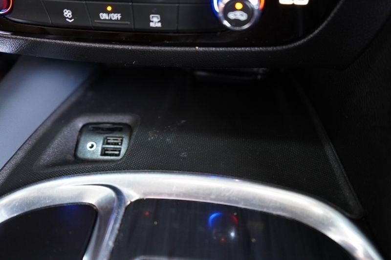 Buick Enclave FWD 4dr Essence 2021