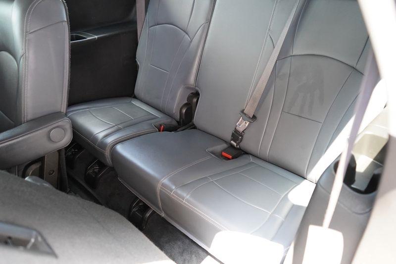 Buick Enclave FWD 4dr Essence 2021