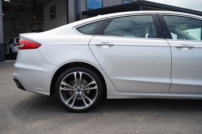 Ford Fusion Titanium AWD 2019