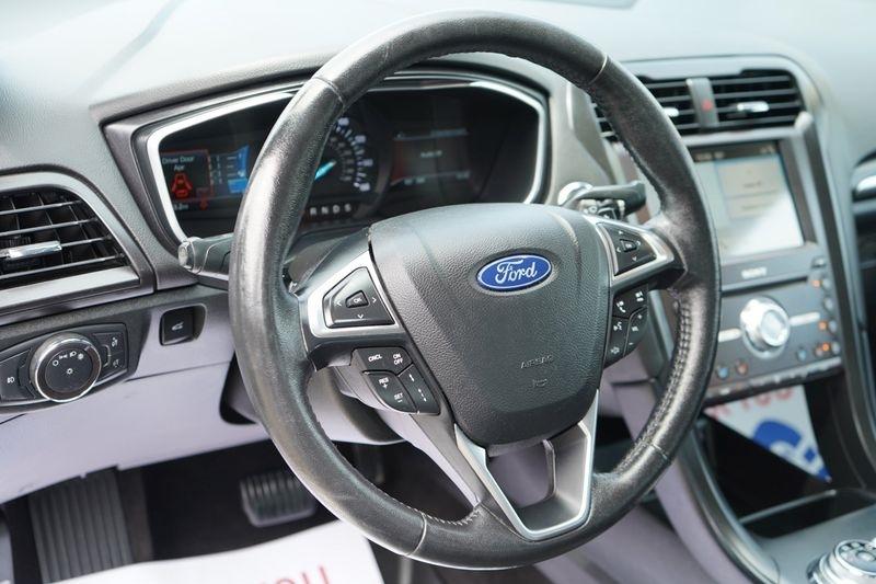 Ford Fusion Titanium AWD 2019