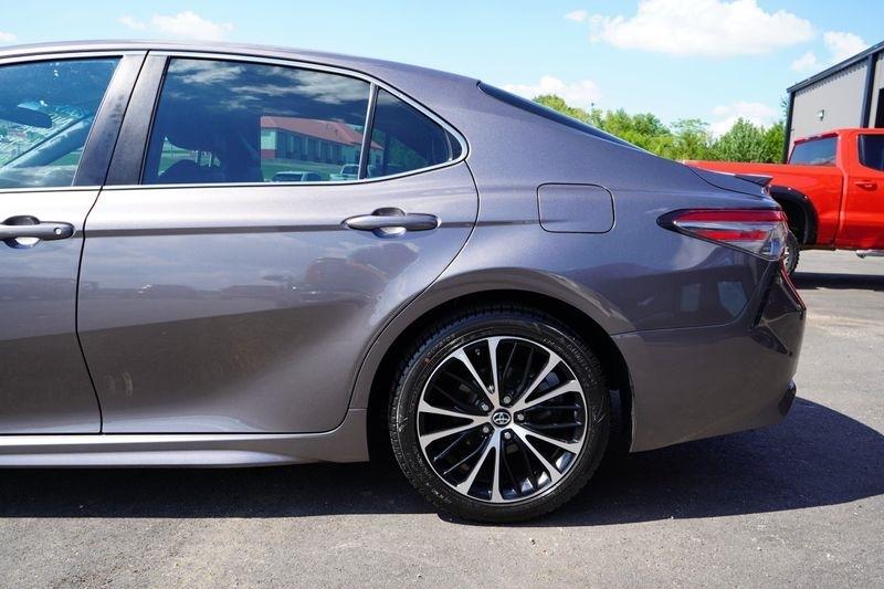 Toyota Camry XLE Auto (Natl) 2019