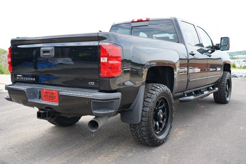 Chevrolet Silverado 2500HD 4WD Crew Cab 153.7" LTZ 2018