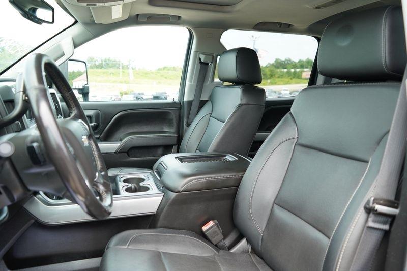 Chevrolet Silverado 2500HD 4WD Crew Cab 153.7" LTZ 2018