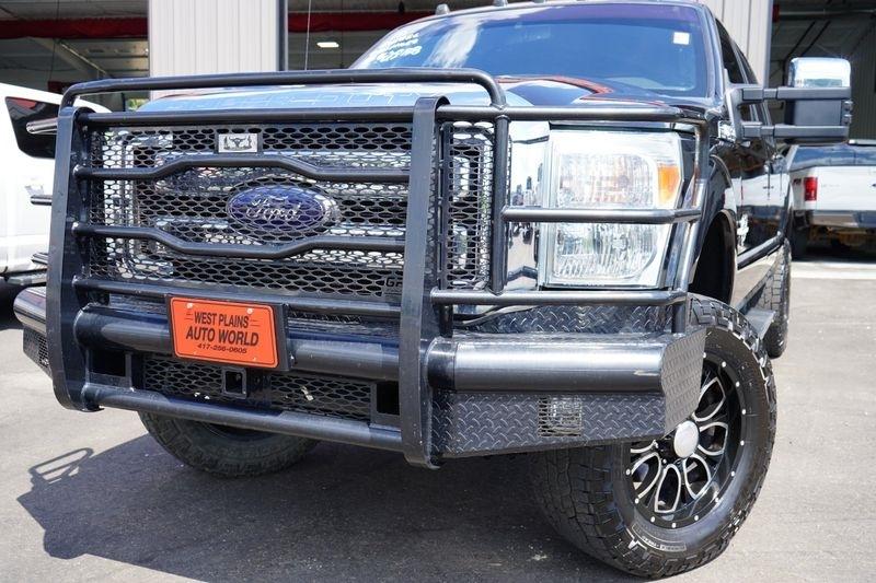 Ford Super Duty F-350 SRW Lariat 4WD Crew Cab 6.75' Box 2015