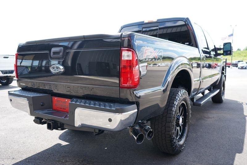 Ford Super Duty F-350 SRW Lariat 4WD Crew Cab 6.75' Box 2015