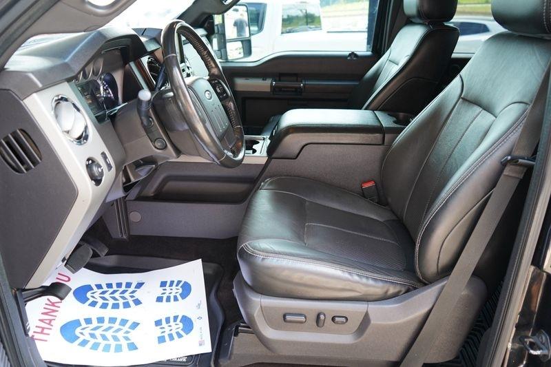 Ford Super Duty F-350 SRW Lariat 4WD Crew Cab 6.75' Box 2015