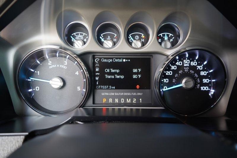 Ford Super Duty F-350 SRW Lariat 4WD Crew Cab 6.75' Box 2015