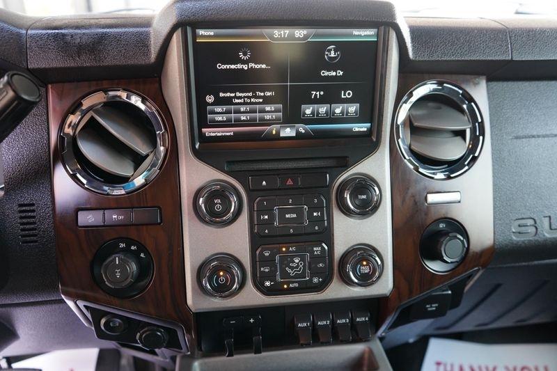 Ford Super Duty F-350 SRW Lariat 4WD Crew Cab 6.75' Box 2015