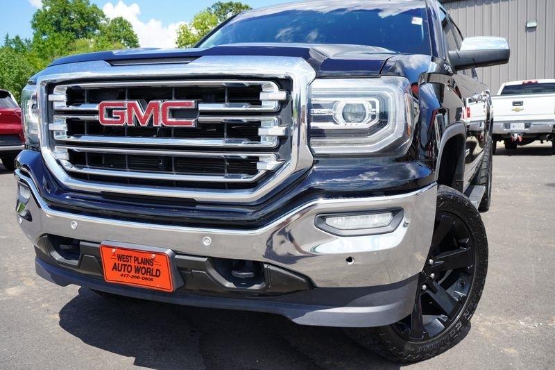 GMC Sierra 1500 4WD Crew Cab 143.5" SLT 2017