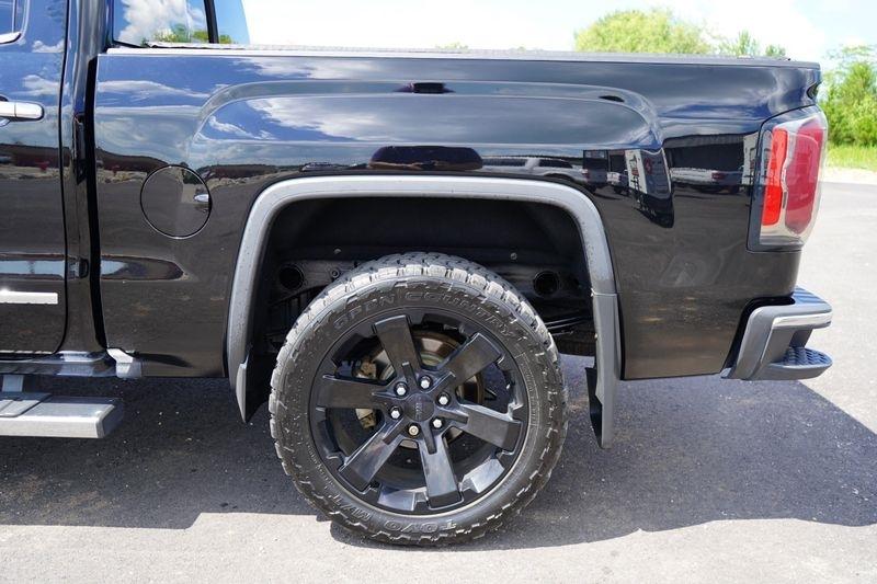 GMC Sierra 1500 4WD Crew Cab 143.5" SLT 2017